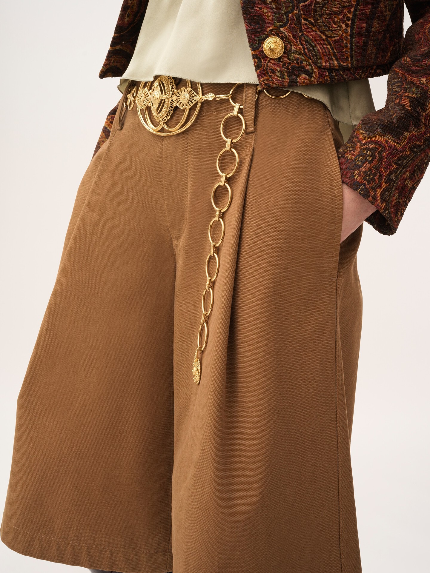 Pantalones cortos estilo bermuda de talle alto y pernera ancha de algod&oacute;n - 8