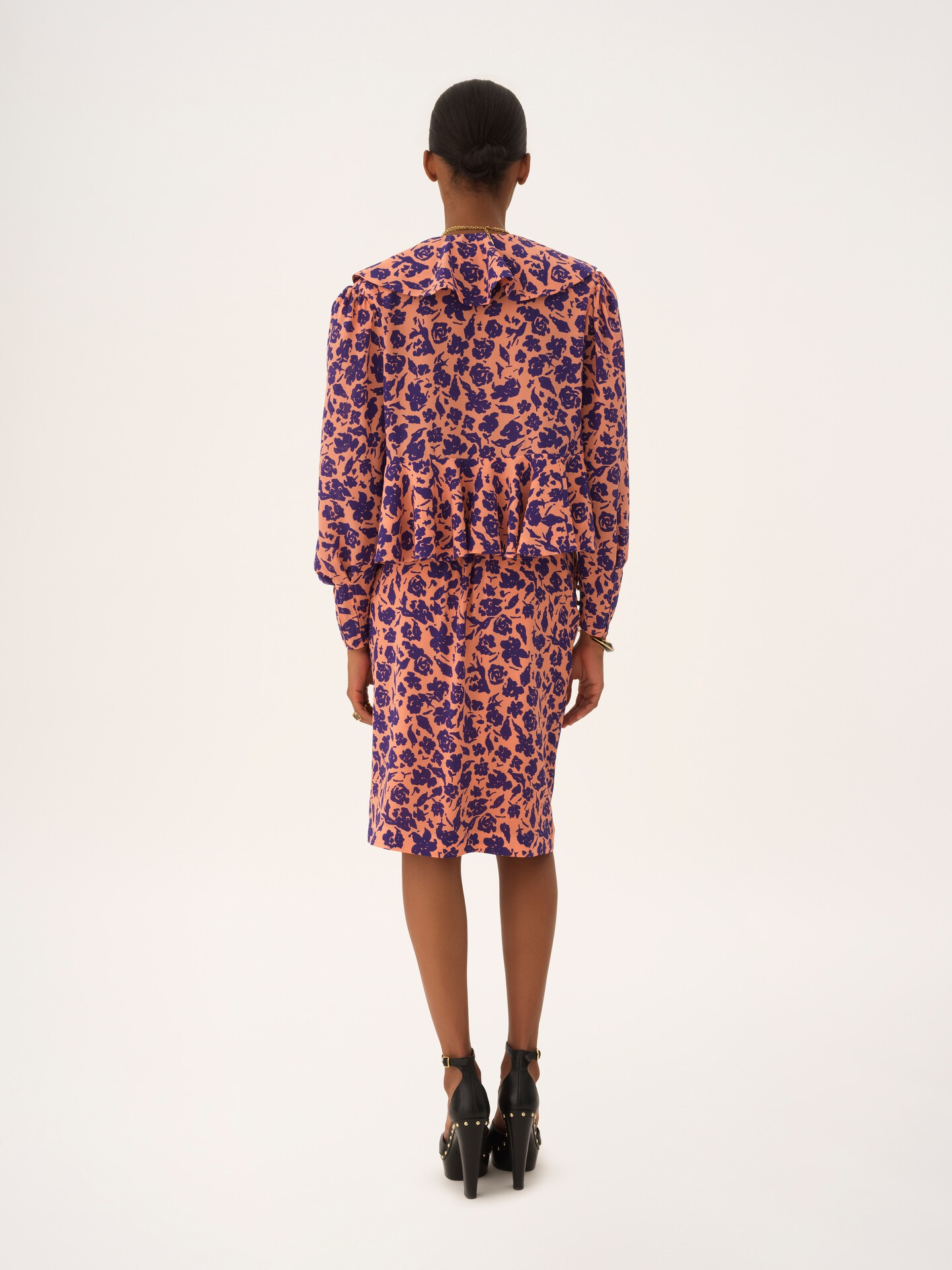 V-neck ruffle top in cr&ecirc;pe de chine - 5