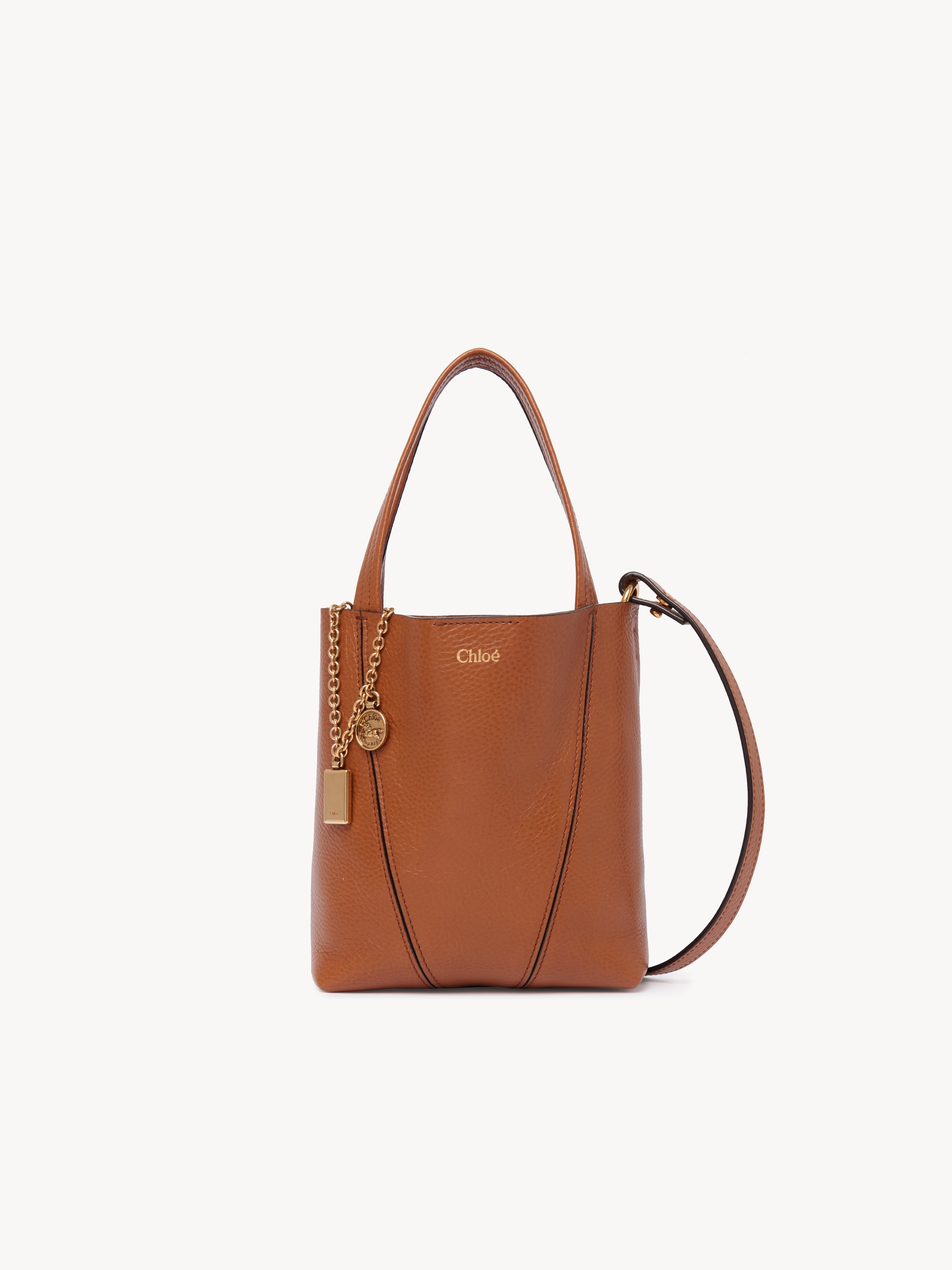 Chlo&eacute; Spin east-west tote bag in grained leather - NaN