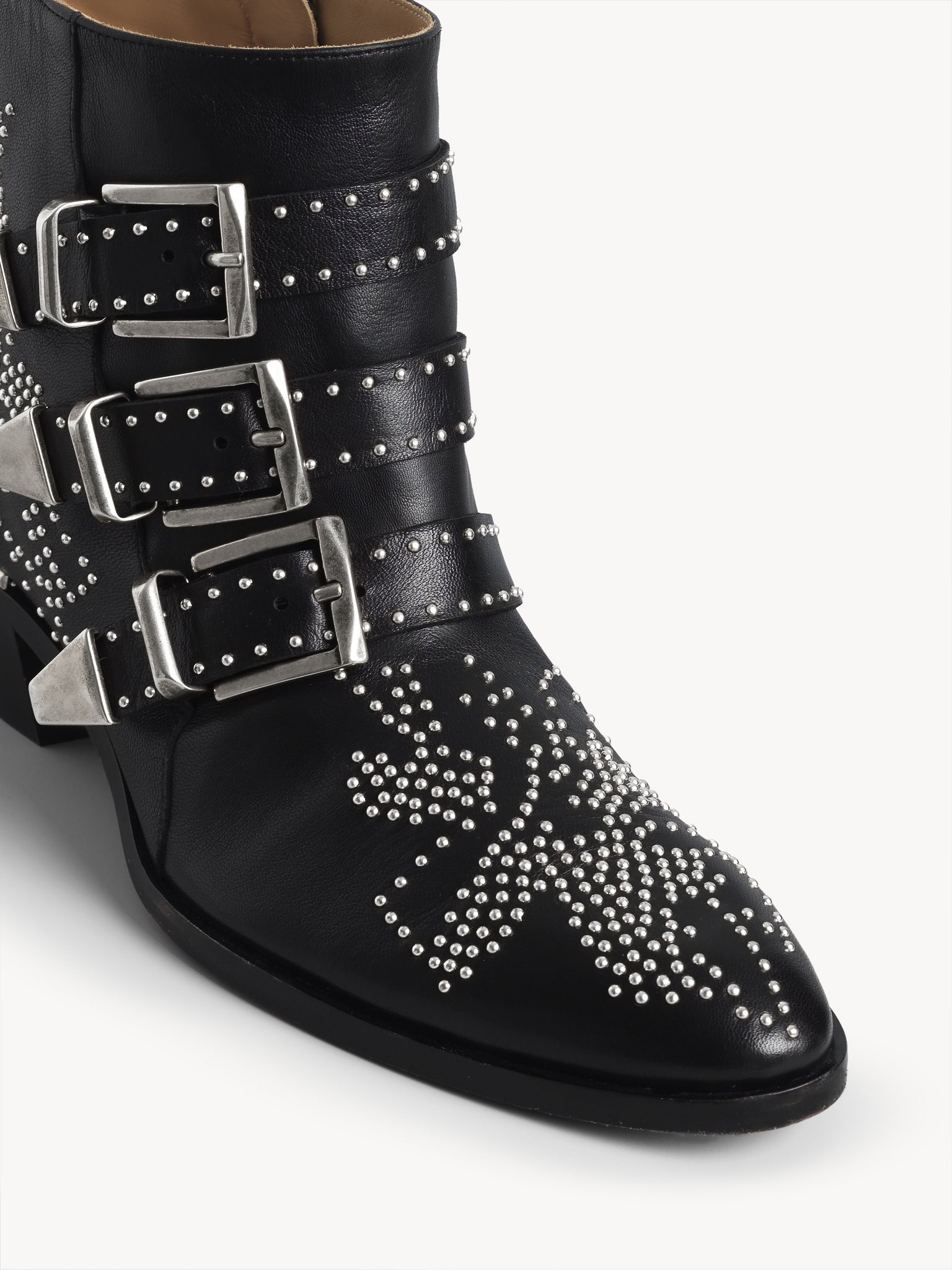 chloe susanna boots black silver